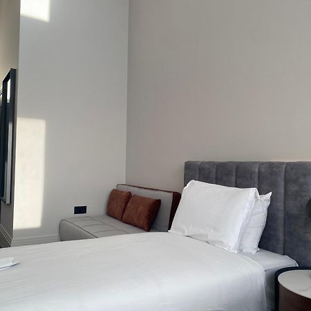 Vive Hotel Hastings Extérieur photo