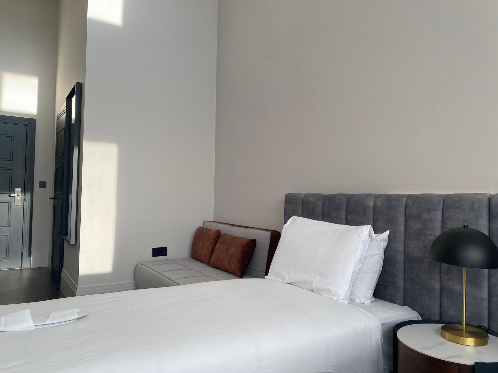 Vive Hotel Hastings Extérieur photo
